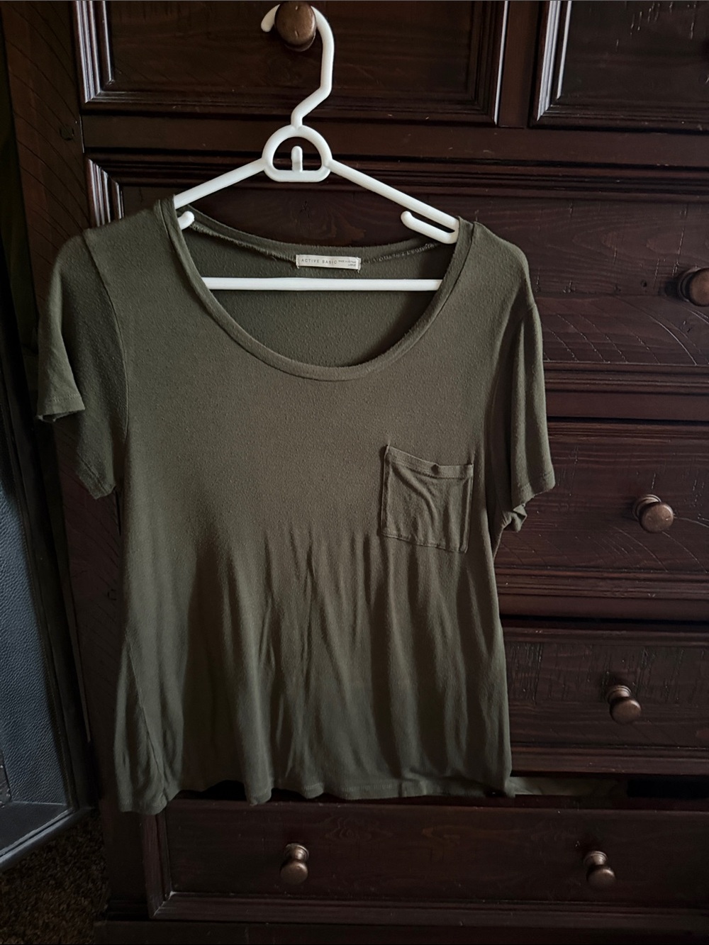 Active Basic Olive Green Short-Sleeve Pocket Tee